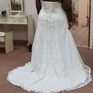 Wedding dress